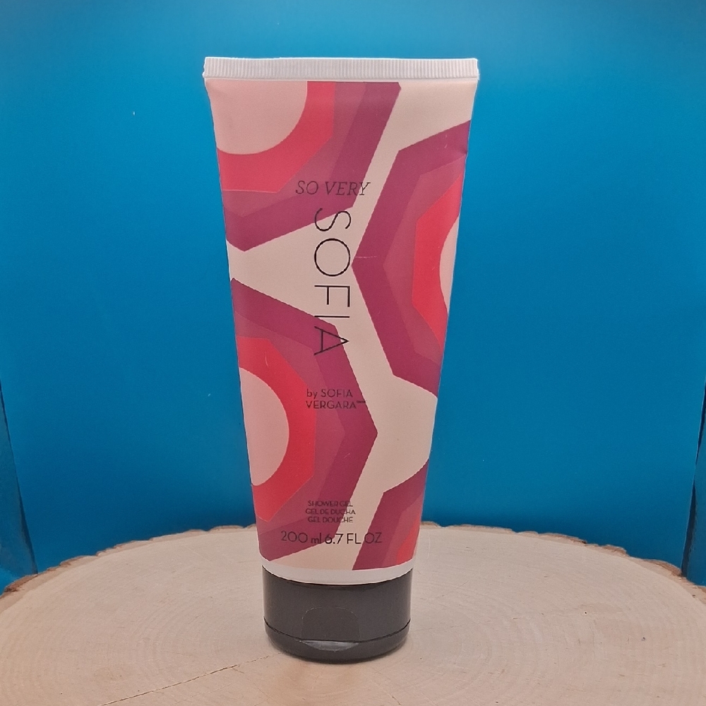 Avon Sofia Vergara So Very Sofia Shower Gel. 6.7 fl oz
